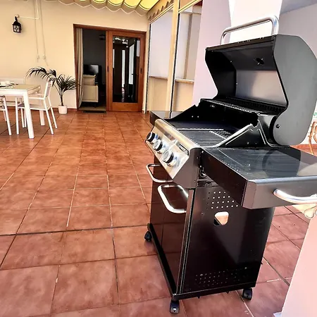 Casa Con Gran Terraza Y Vistas Διαμέρισμα *