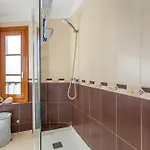 Casa Con Gran Terraza Y Vistas *