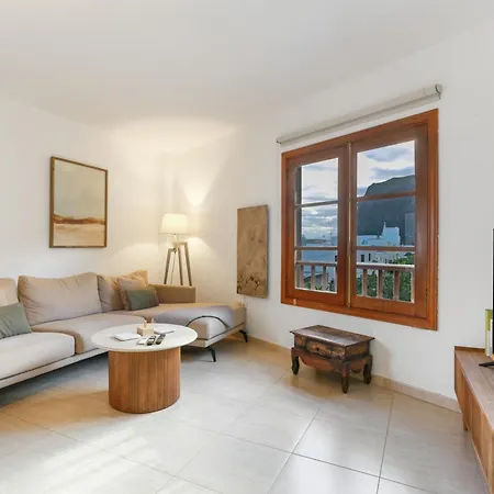 Casa Con Gran Terraza Y Vistas