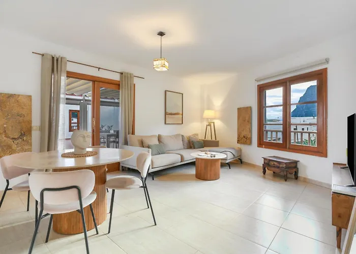 Casa Con Gran Terraza Y Vistas Los Silos